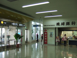 空港玄関1前 空港玄関1前